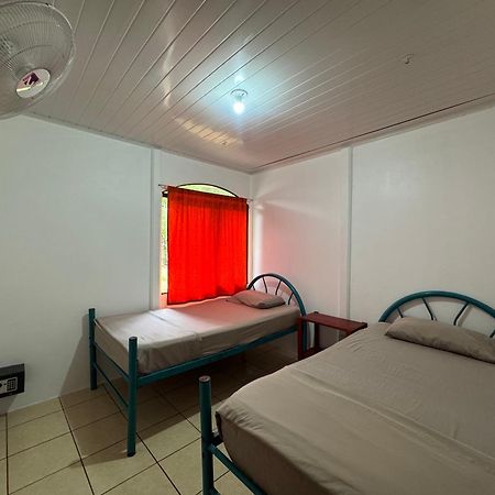Kalunay Hostel Puerto Viejo de Talamanca エクステリア 写真