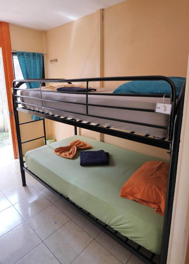 Kalunay Hostel Puerto Viejo de Talamanca エクステリア 写真