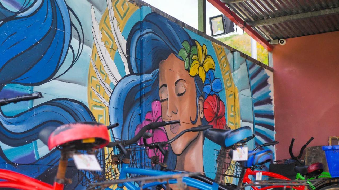Kalunay Hostel Puerto Viejo de Talamanca エクステリア 写真