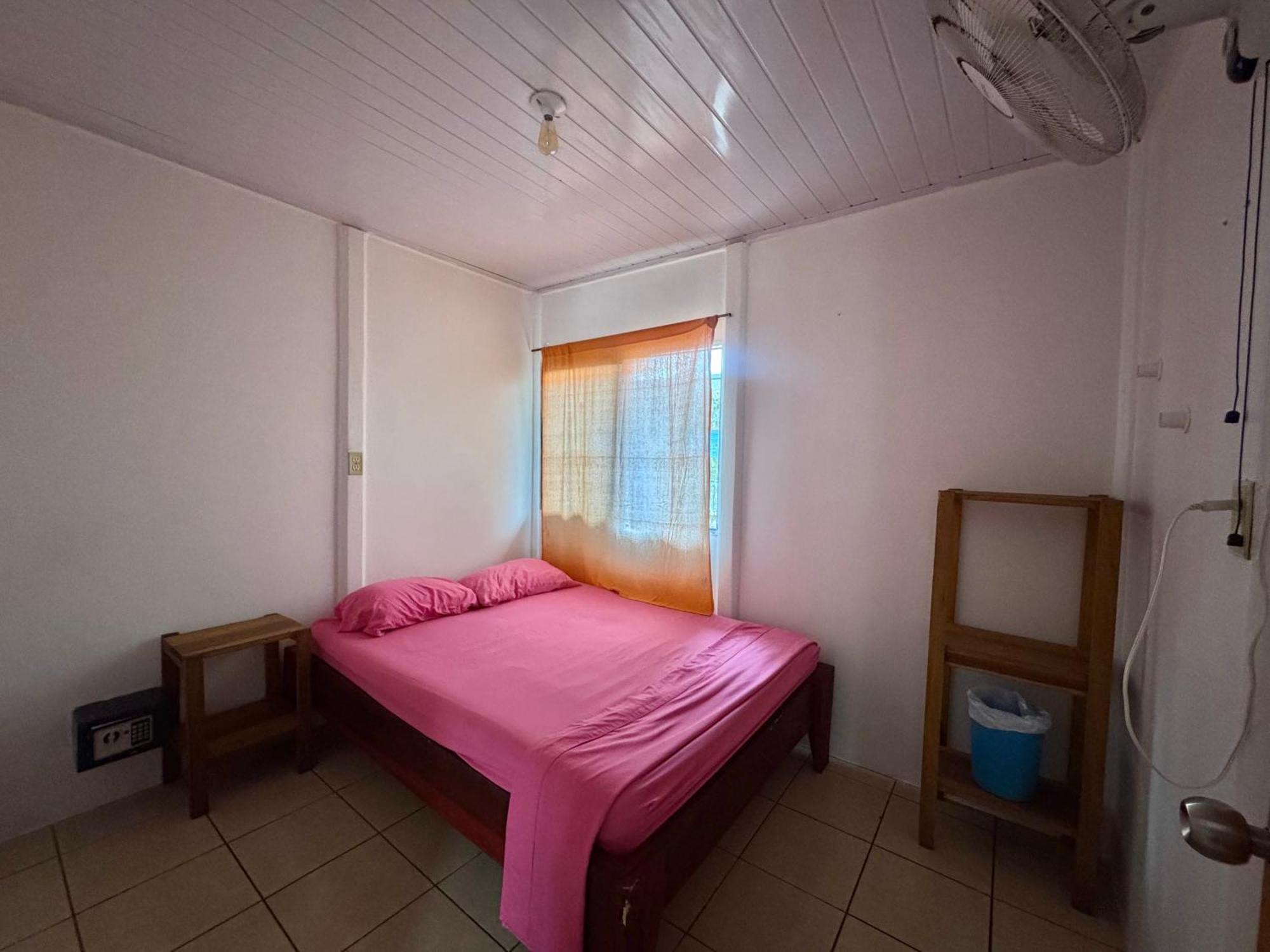 Kalunay Hostel Puerto Viejo de Talamanca エクステリア 写真