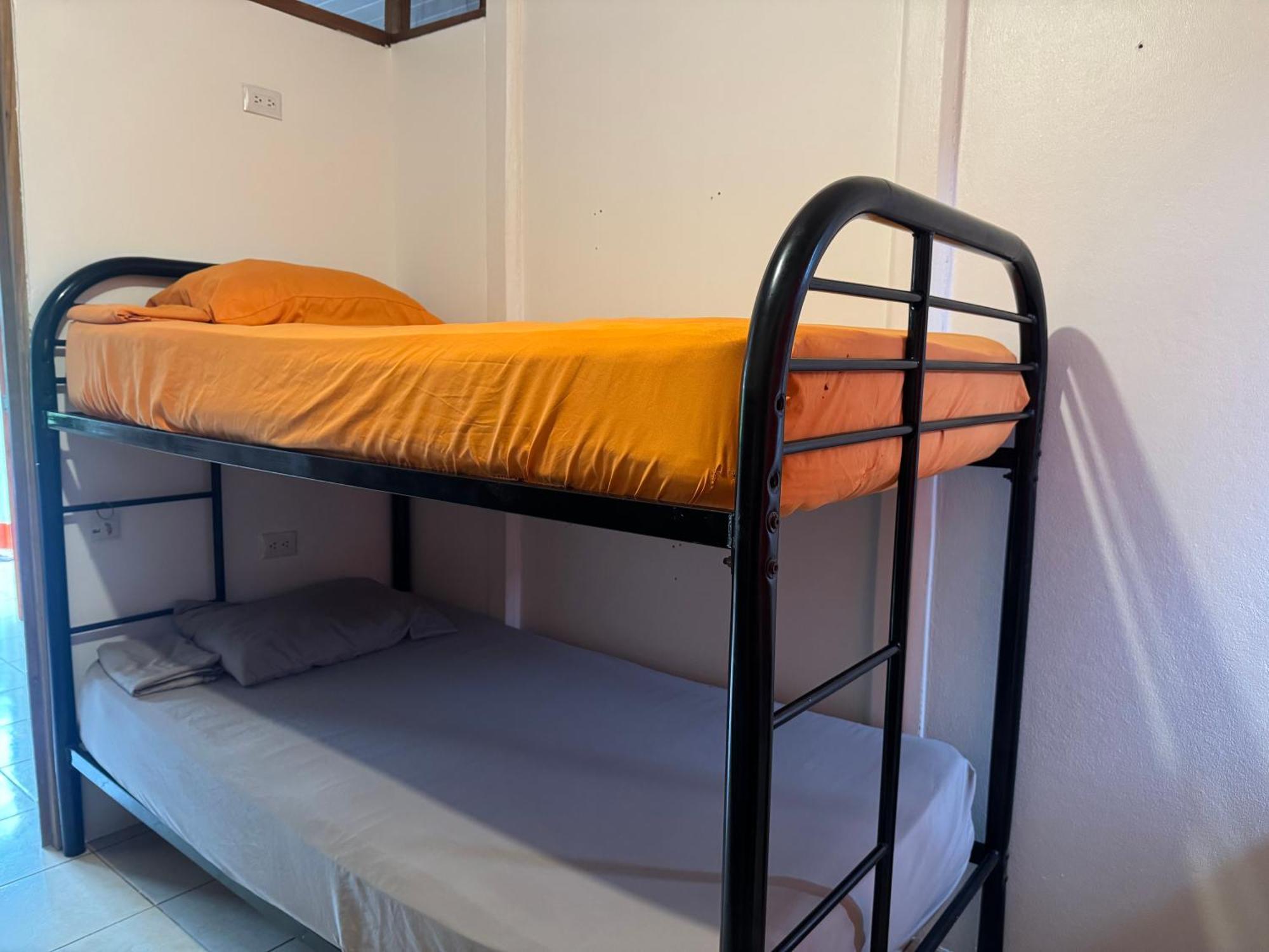 Kalunay Hostel Puerto Viejo de Talamanca エクステリア 写真